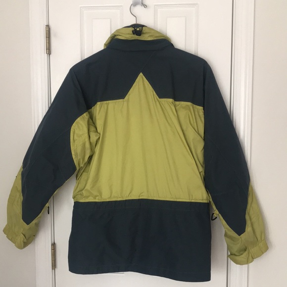 Women’s Columbia Waterproof Jacket - Picture 2 of 8